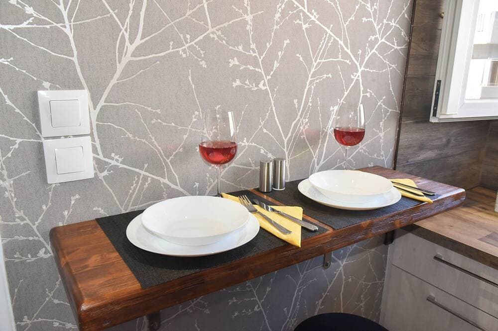 Foto 1 von 30: Fk Apartment is Situated 60m Away From the Beach and 10km From the Ath.airport