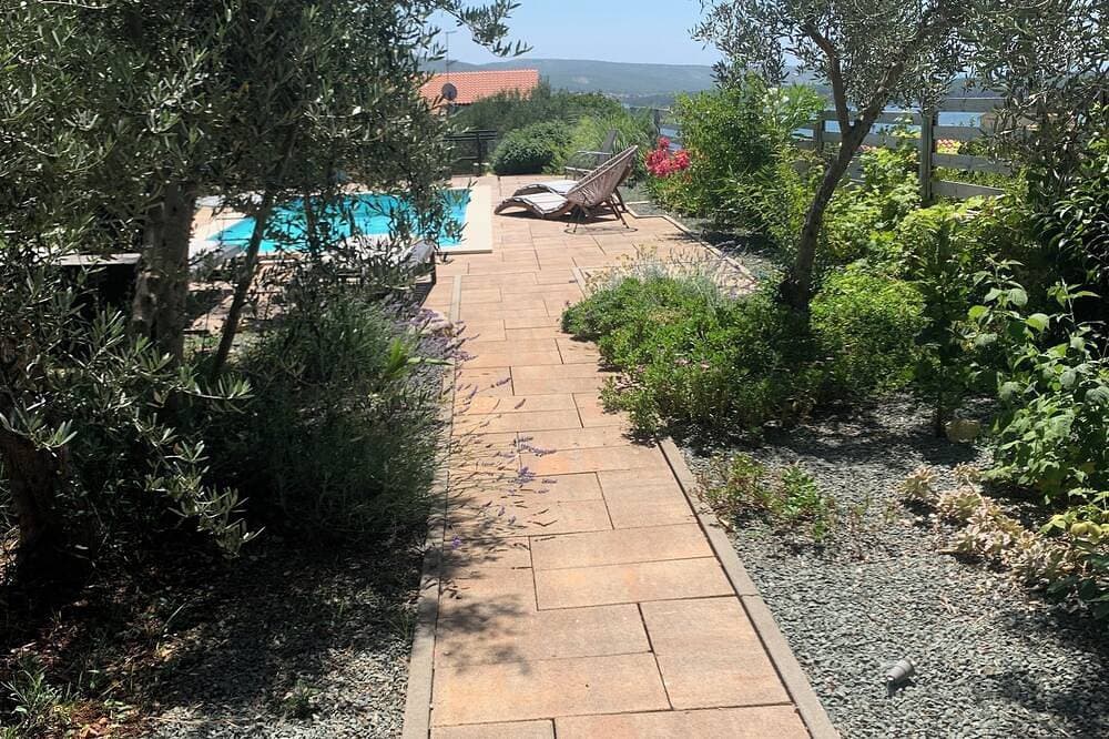 Foto 10 von 20: Chateau Lili mediterranes Studio mit Meerblick