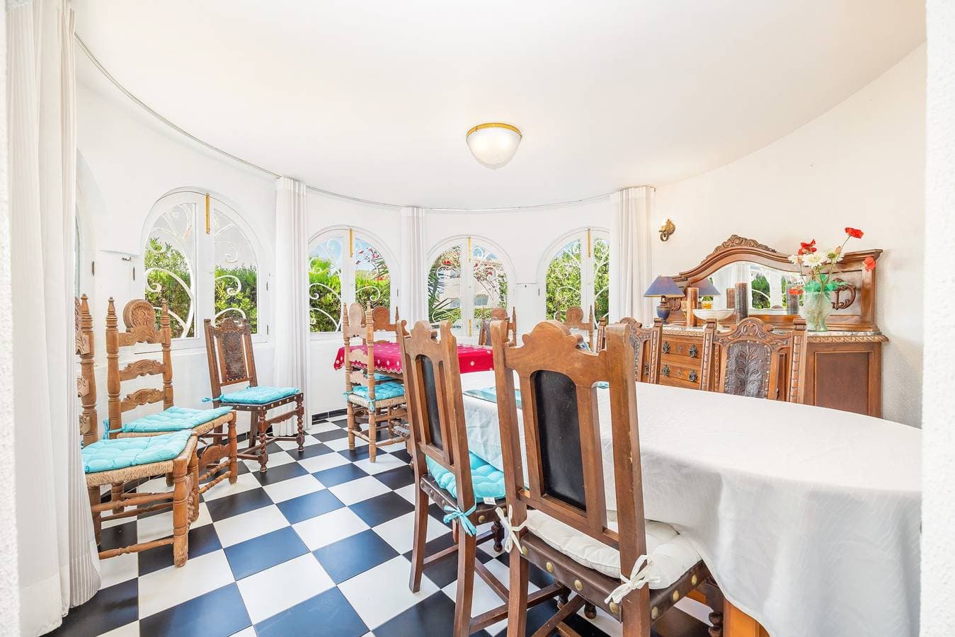 Foto 7 von 28: Villa 'Malik Mit Meerblick Und Pool' mit Meerblick, privater Terrasse und WLAN