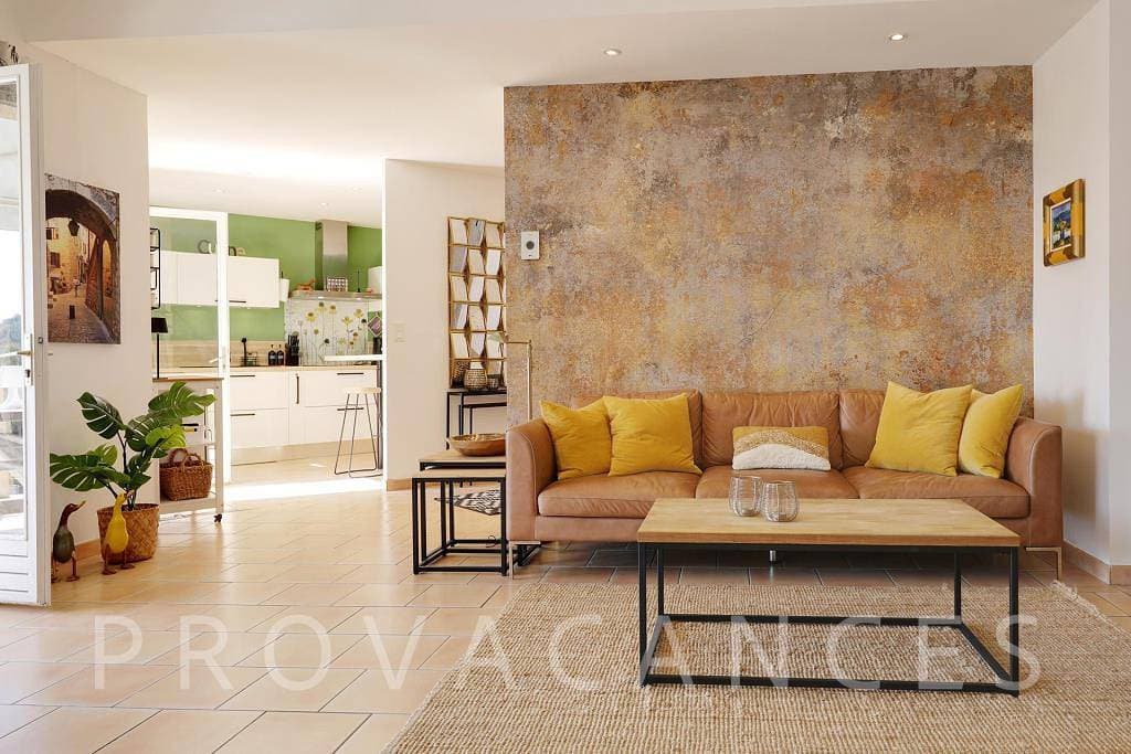 Foto 3 von 60: Schönes Ferienhaus mit Aussicht in Draguignan