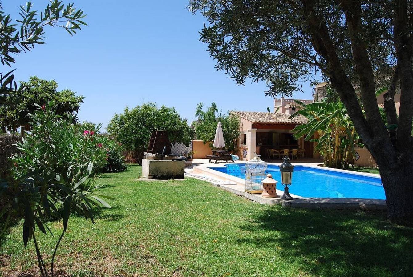 Foto 4 von 27: Ferienhaus Es Porrassar mit Bergblick, Pool, WLAN, Klimaanlage, Terrassen und Garten