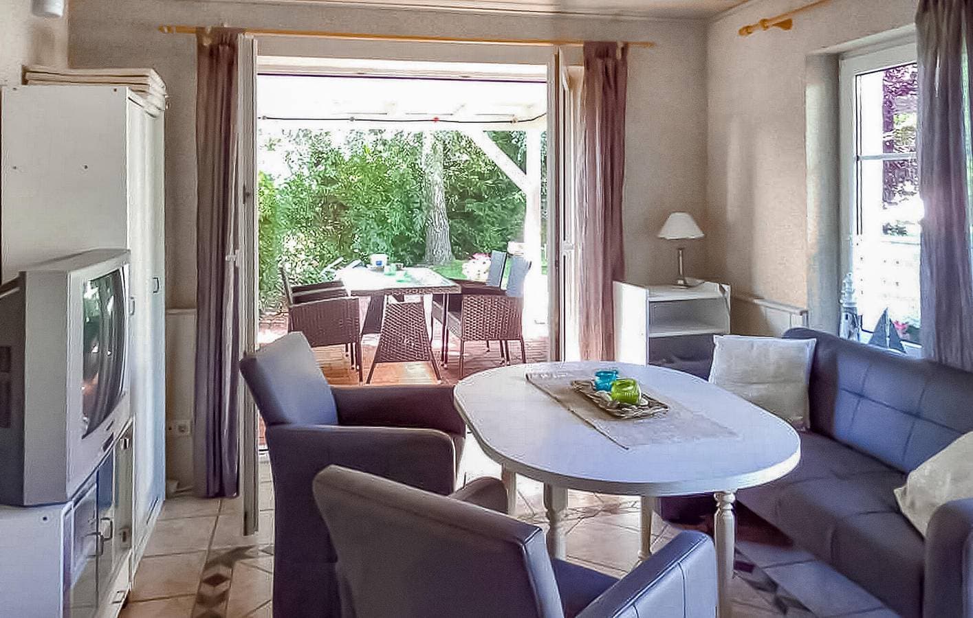 Foto 4 von 12: Modernes Strandapartment mit Parkplatz und Terrasse