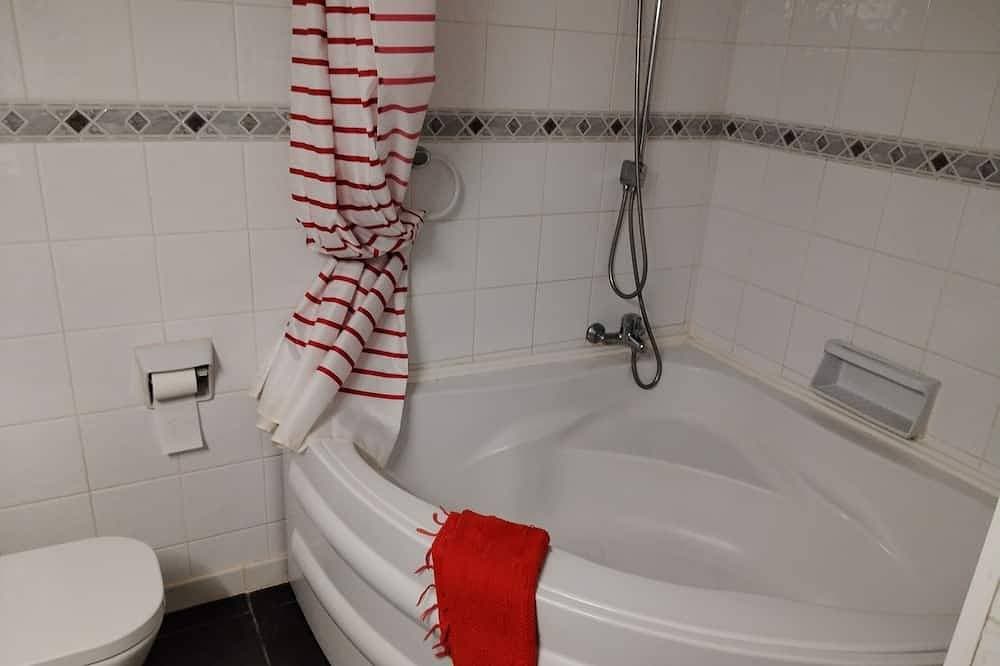Foto 7 von 24: Ferienapartment in privatem Komplex mit wunderschönen Schwimmbädern & Gärten