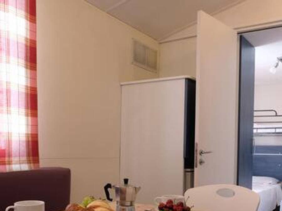 Foto 11 von 42: Camping Cisano San Vito - Mobilheim 6 personen - Happy Easy