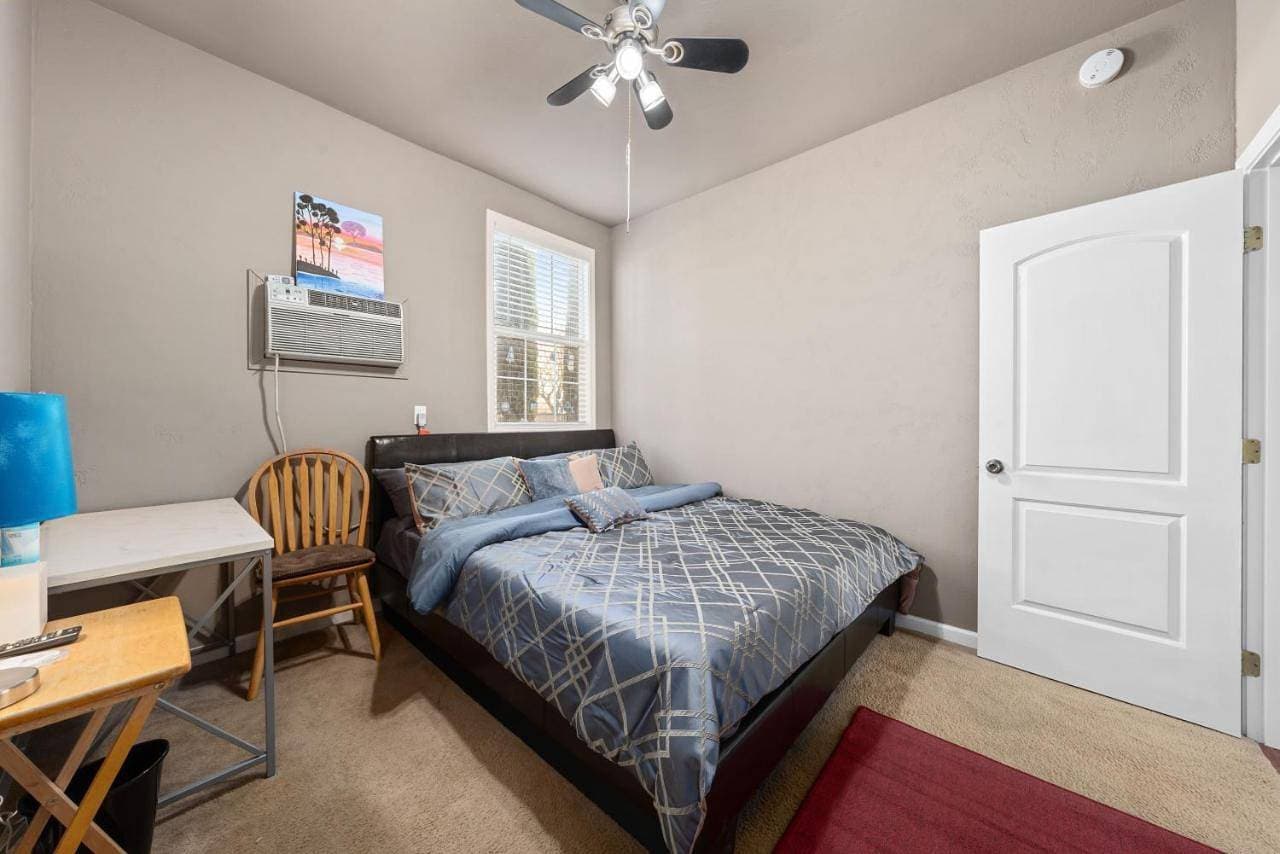 Cozy 1 bdr/1br near downtown 1