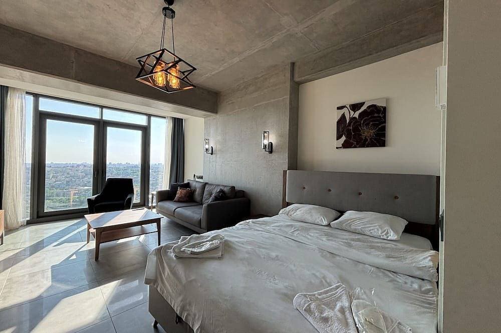 Foto 11 von 23: Queen Bomonti Studio | Panoramic City Living