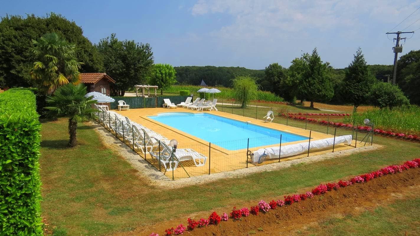 Schönes Ferienhaus für 12 mit Garten und Terrasse 1