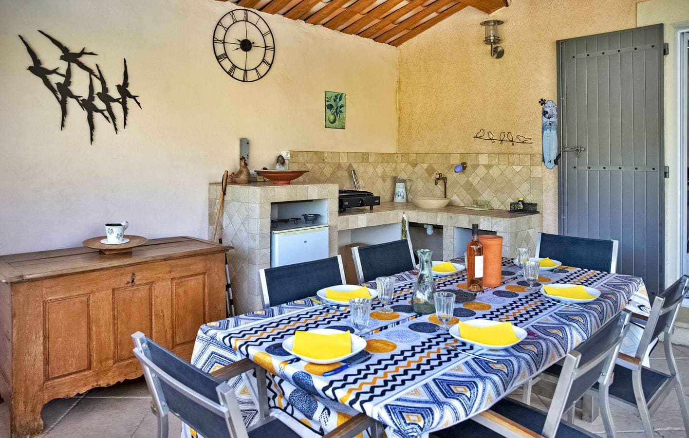 Foto 12 von 27: Moderne 110m² Wohnung: AC, Parkplatz, Pool, WiFi - Graveson