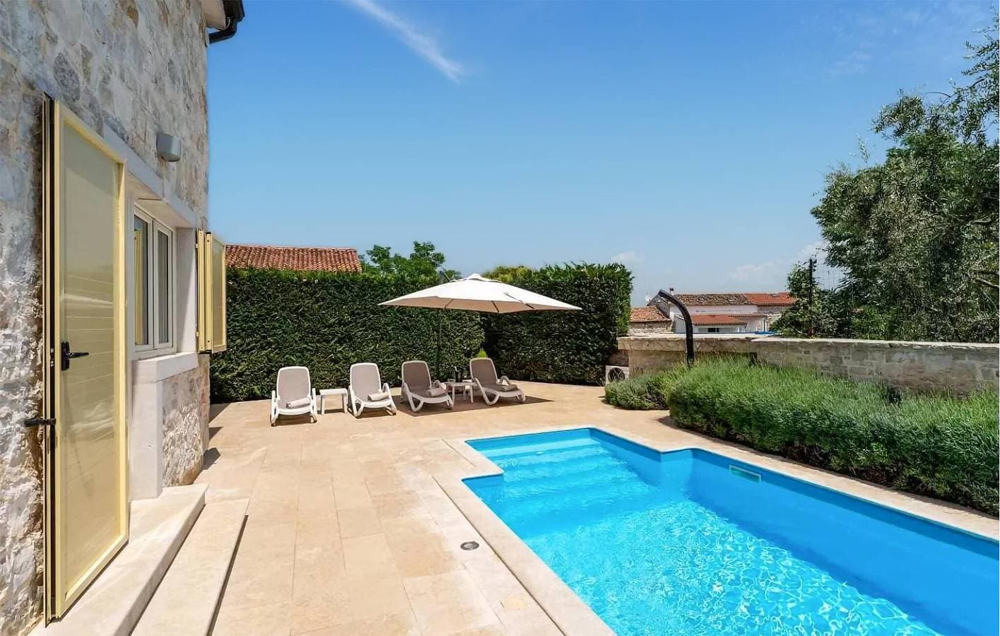 Foto 8 von 49: Geräumige 2-Zimmer-Wohnung mit Pool in der Nähe der Pizzeria Capri