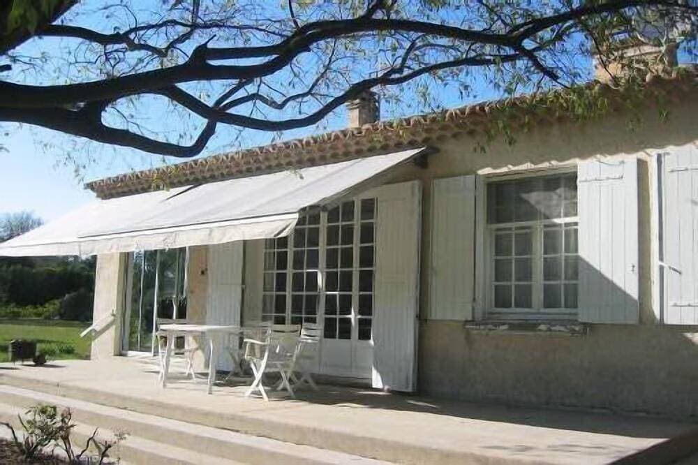 Landhaus mit Blick auf den Luberon und das Dorf Oppède Alt 1