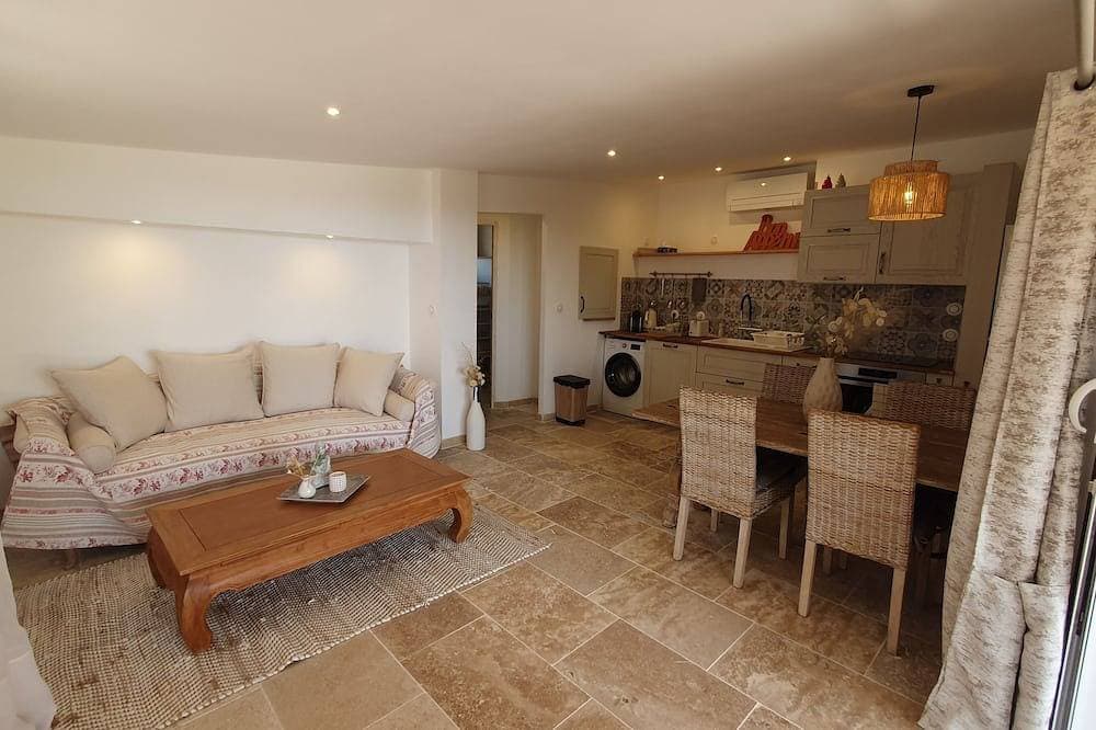 Foto 12 von 22: Charming cottage ****, Superb sea view, Spa, Large swimming pool, Golf