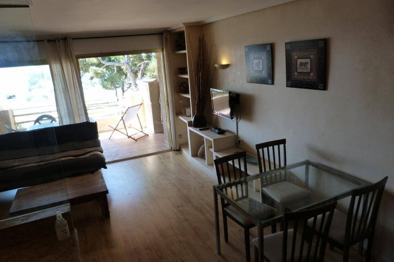 Foto 7 von 11: Two-Bedroom Apartment