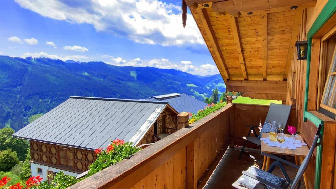 Foto 9 von 13: Two-Bedroom Apartment with Balcony