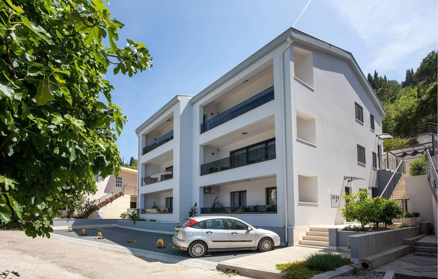 Gemütliche Wohnung mit Terrasse, WLAN und Parkplatz, 2,5 km vom Strand entfernt 1
