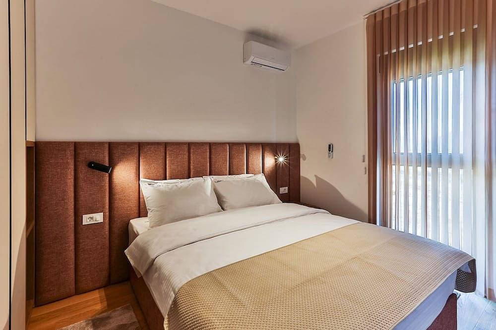 Foto 2 von 11: Cozy 1-bedroom condo in charming Podgorica with AC