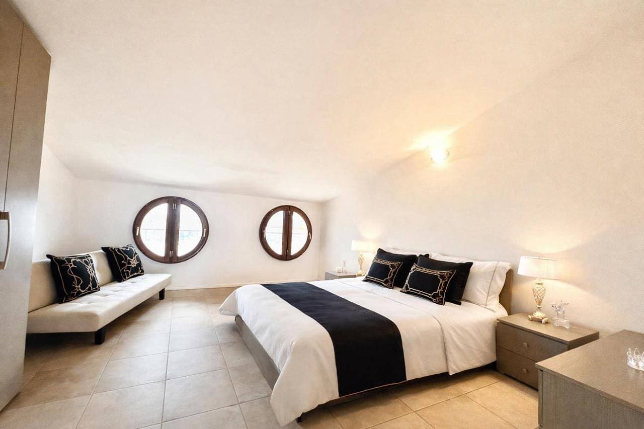 Foto 5 von 13: Two-Bedroom Apartment