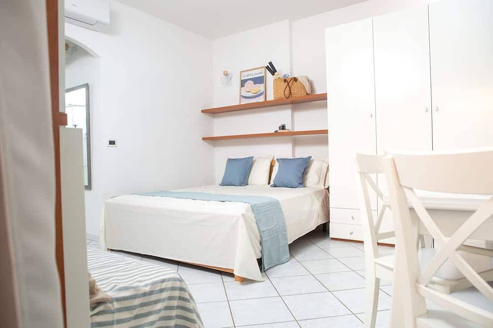 Foto 4 von 25: Spacious studio penthouse apartment with terrace