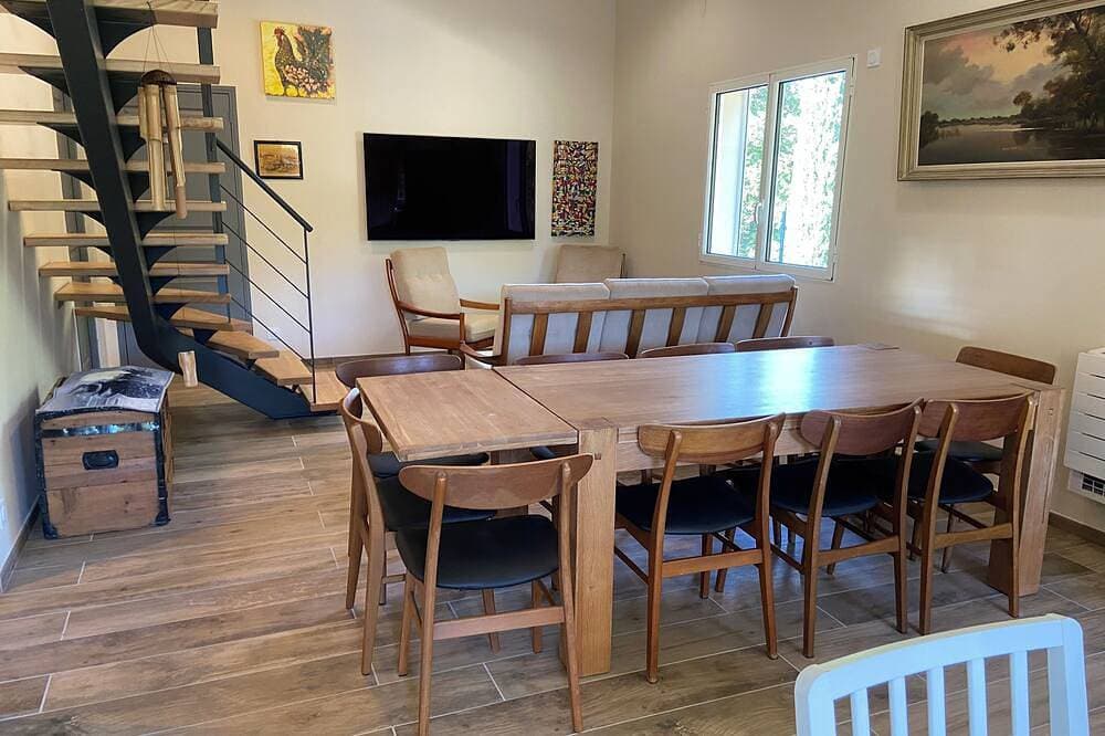 Foto 13 von 17: Landhaus für 8 Personen mit Spa-Poolhaus, umgeben von Olivenbäumen