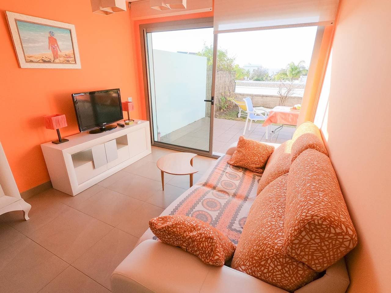 Foto 9 von 26: Moderne Ferienwohnung in Wohnanlage mit Gemeinschaftspool