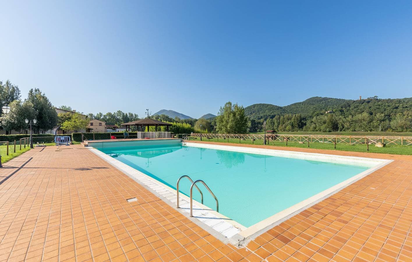 Foto 12 von 31: Appartement mit Seeblick, Pool und AC, 2,5km bis Umbertide