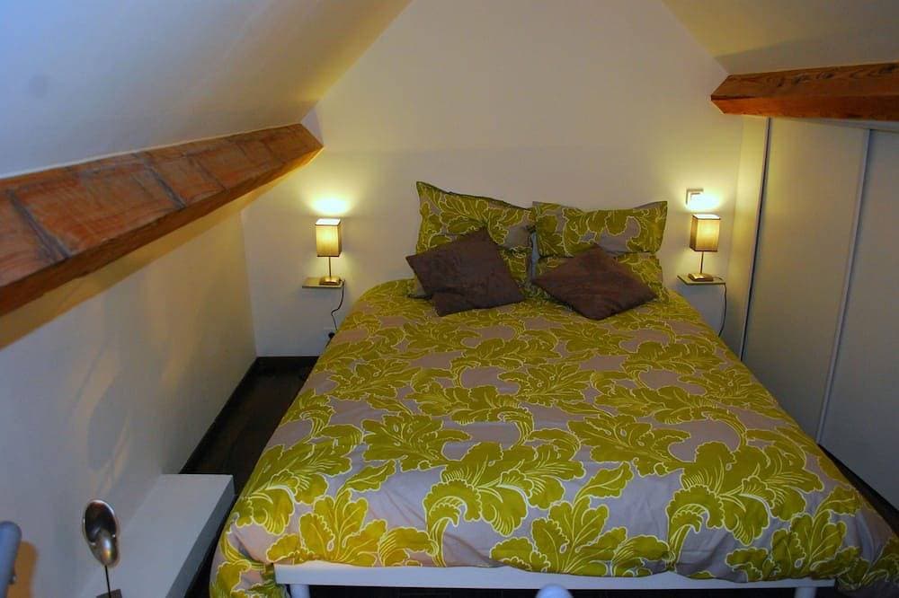 Loge Saint Nicolas, Beaune town center 1