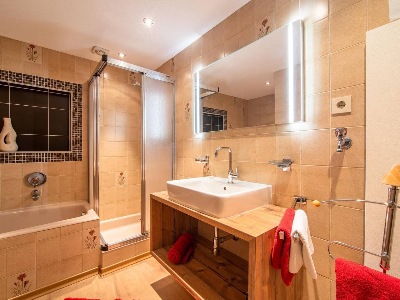 Foto 7 von 29: Geräumige Wohnung mit Balkon mit AktivPass