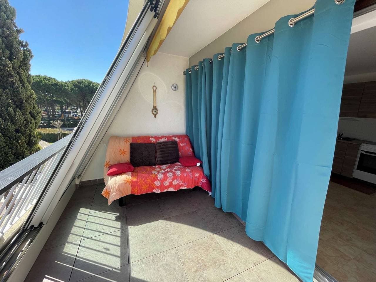 Foto 3 von 14: Klimatisiertes Studio für 4 Pers mit Pool und Parkplatz in Port Camargue