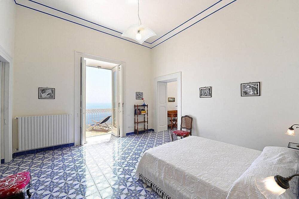 Foto 4 von 30: Villa Elidea C: An elegant and welcoming apartment which faces the sun and the sea, with Free Wi-Fi.