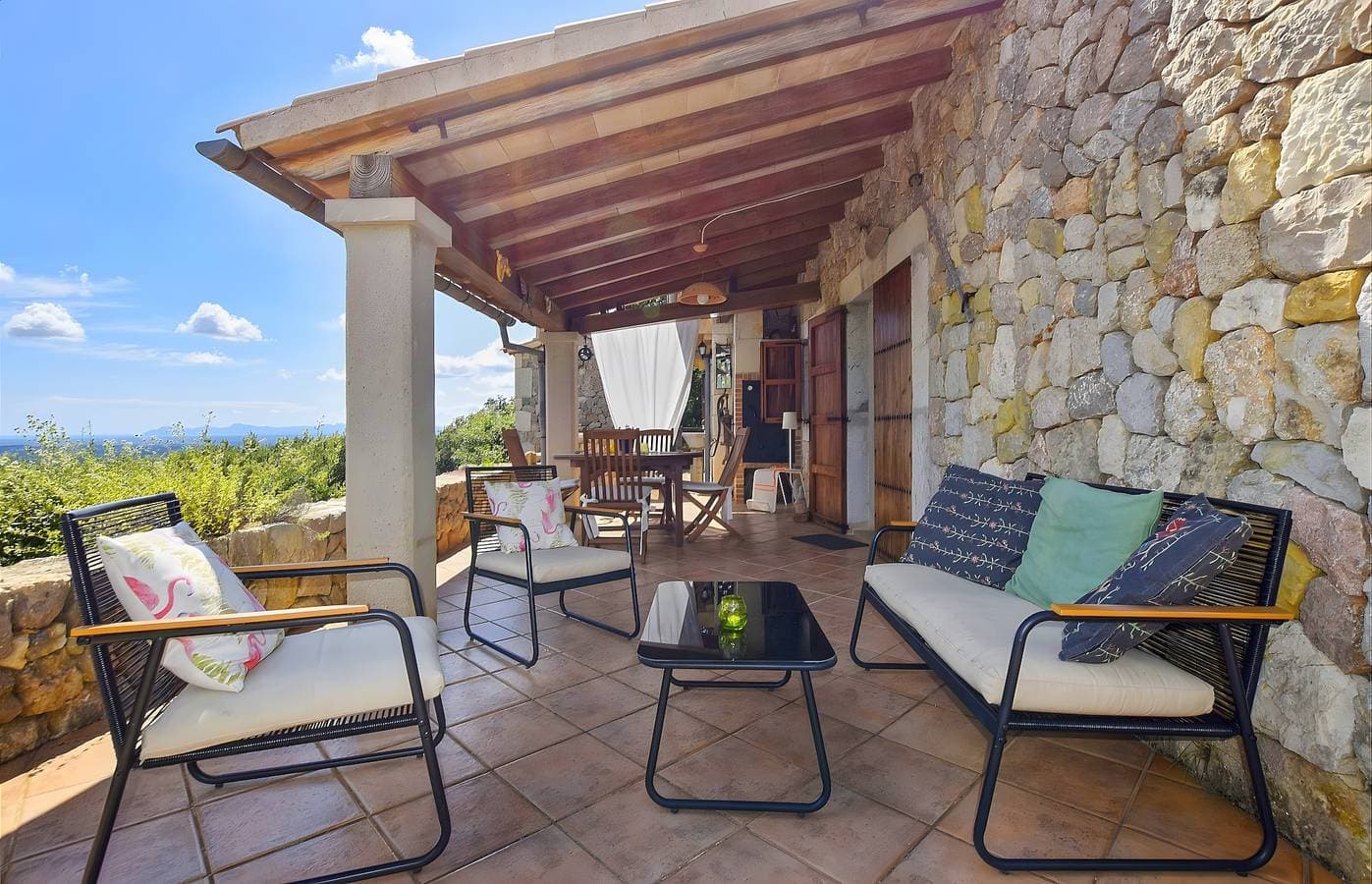 Foto 10 von 26: Villa 'Sa Garriga De Can Barratot' mit Bergblick, WLAN und Klimaanlage