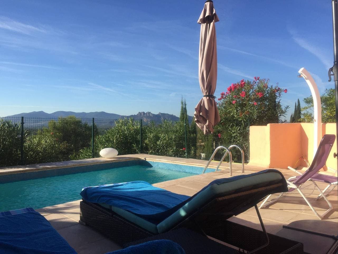 Foto 9 von 57: Kleine Villa an der Cote d´Azur