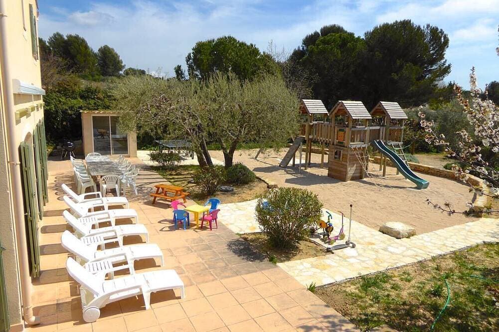 Foto 9 von 26: Villa klimatisiert, geheiztes Innen-Schwimmbad, Paradis für Kinder, WIFI