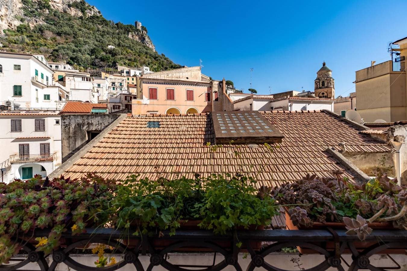 Foto 5 von 36: Ferienwohnung für 5 Personen mit Balkon/Terrasse