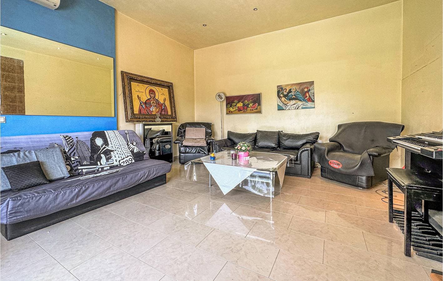 Foto 4 von 29: Apartment am Meer mit Pool und Terrasse – Agia Marina