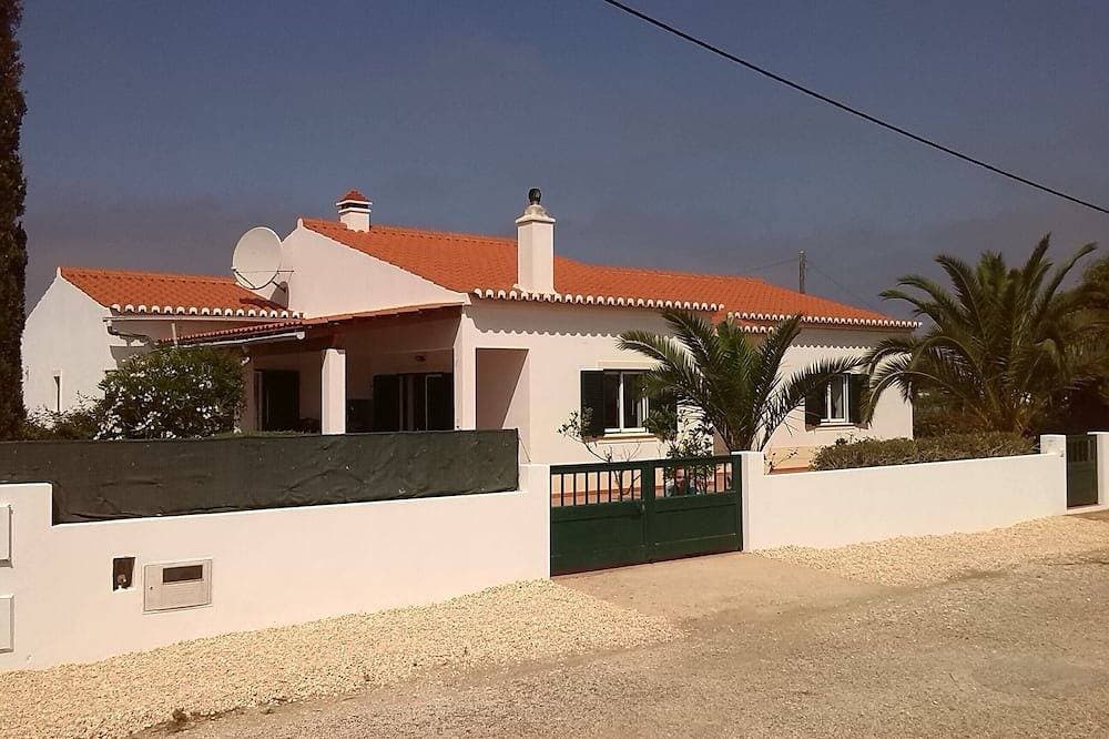 Foto 6 von 16: Schöne freistehende Villa mit 3 Schlafzimmern und privatem Pool in Südlage