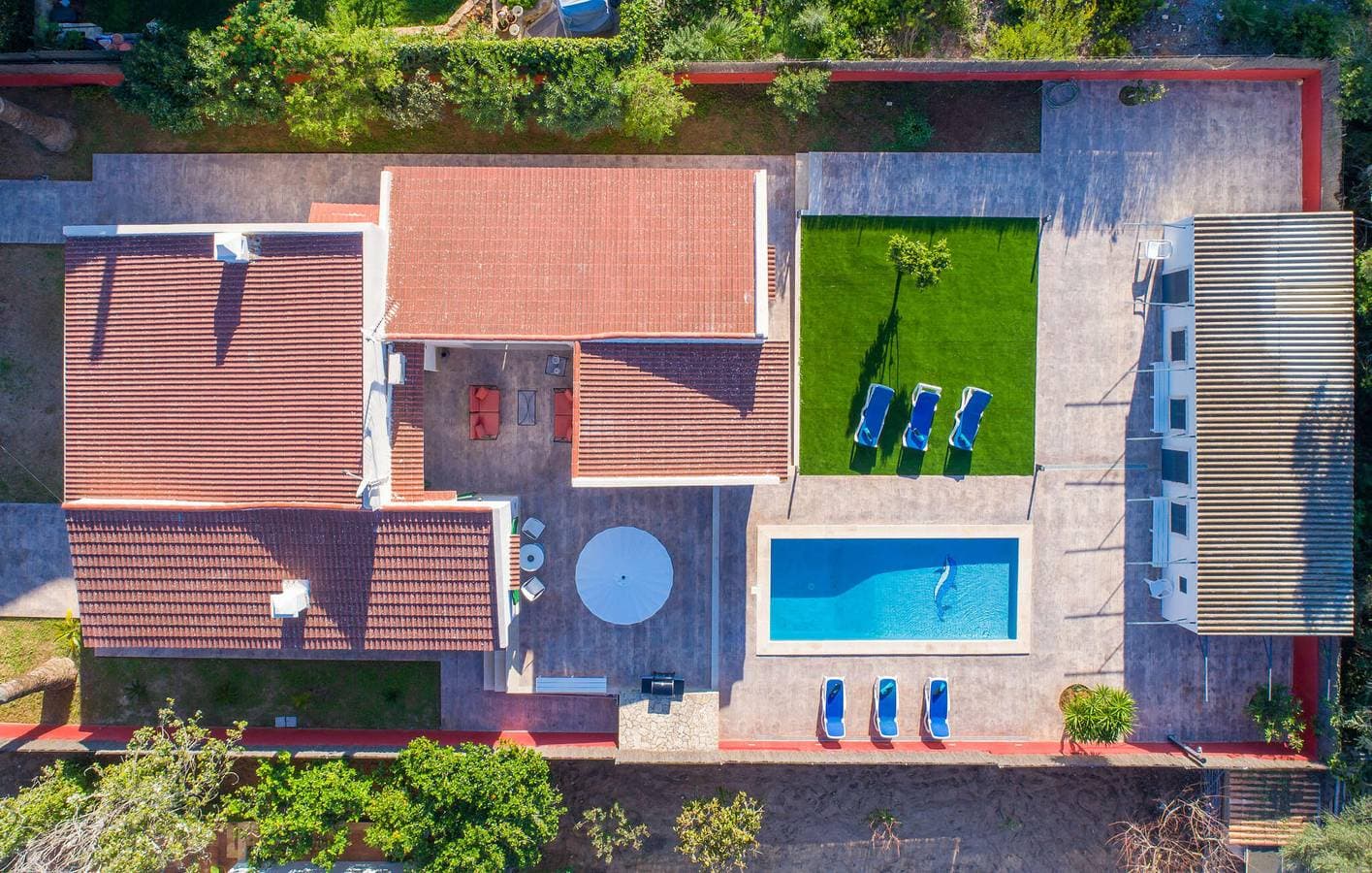 Foto 4 von 37: Luxuriöse Strandwohnung mit Pool und Terrasse