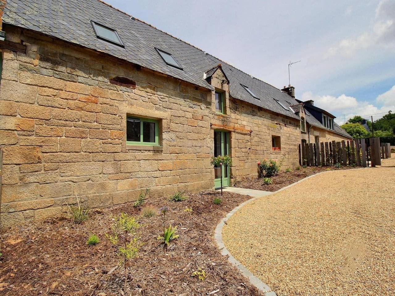 Atemberaubendes Ferienhaus in Neulliac 1