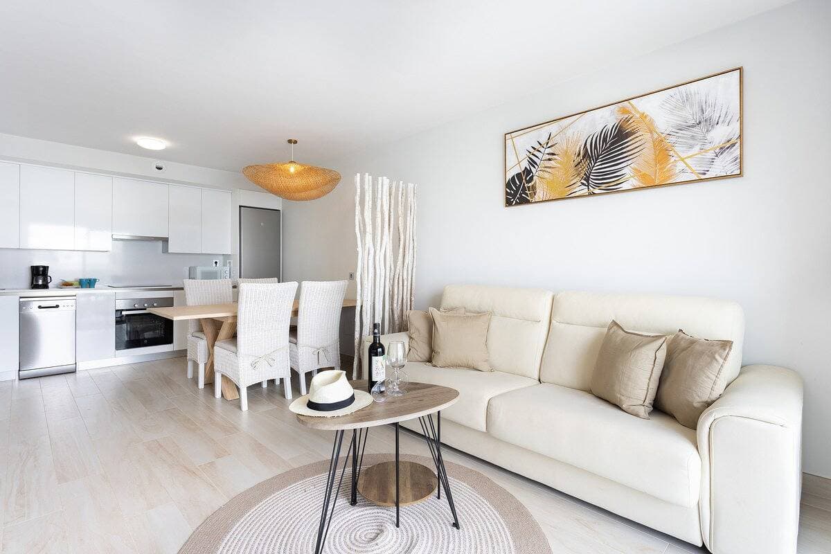 Foto 3 von 39: Ferienwohnung für 3 Personen mit Pool