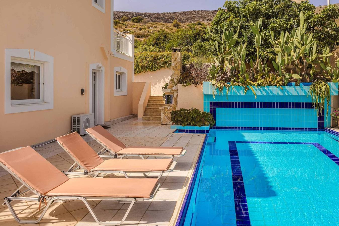 Foto 5 von 35: Villa für 6 Personen mit Terrasse