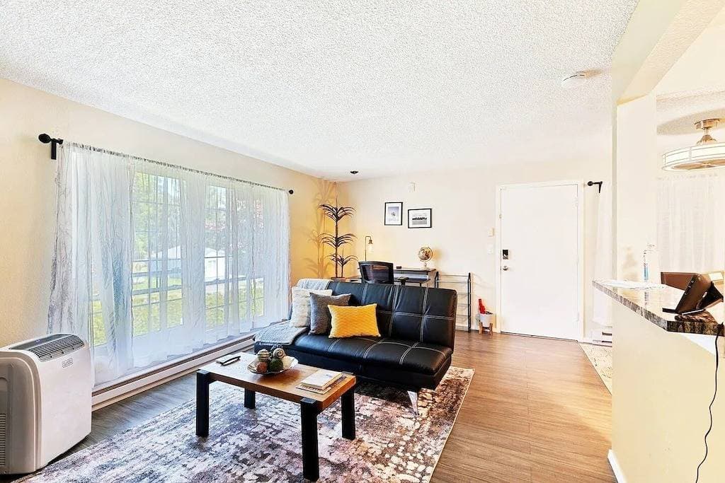 Foto 13 von 28: Perfect Private Getaway in Seattle's Southside!
