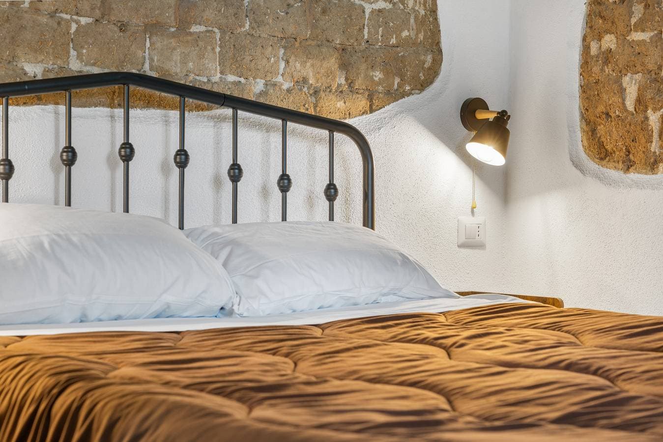 Foto 8 von 28: Zimmer 2 – Economy Doppelzimmer