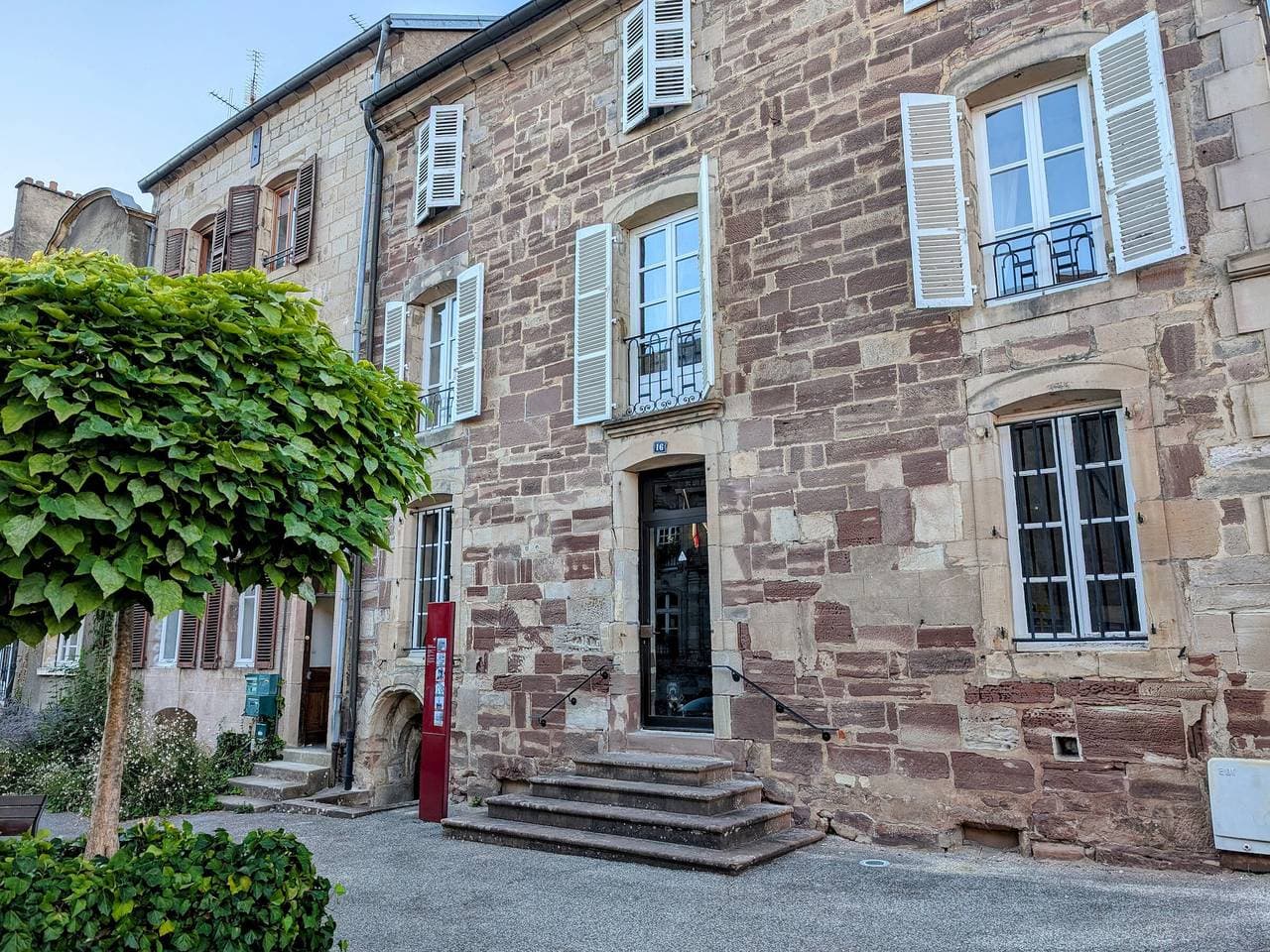 Schicke Wohnung in Luxeuil-les-Bains - 4 Pers. 1