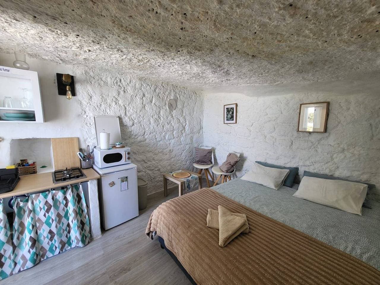 Foto 9 von 27: Ferienstudio „Cueva Sol“ mit Meerblick, Gemeinschaftspool und WLAN