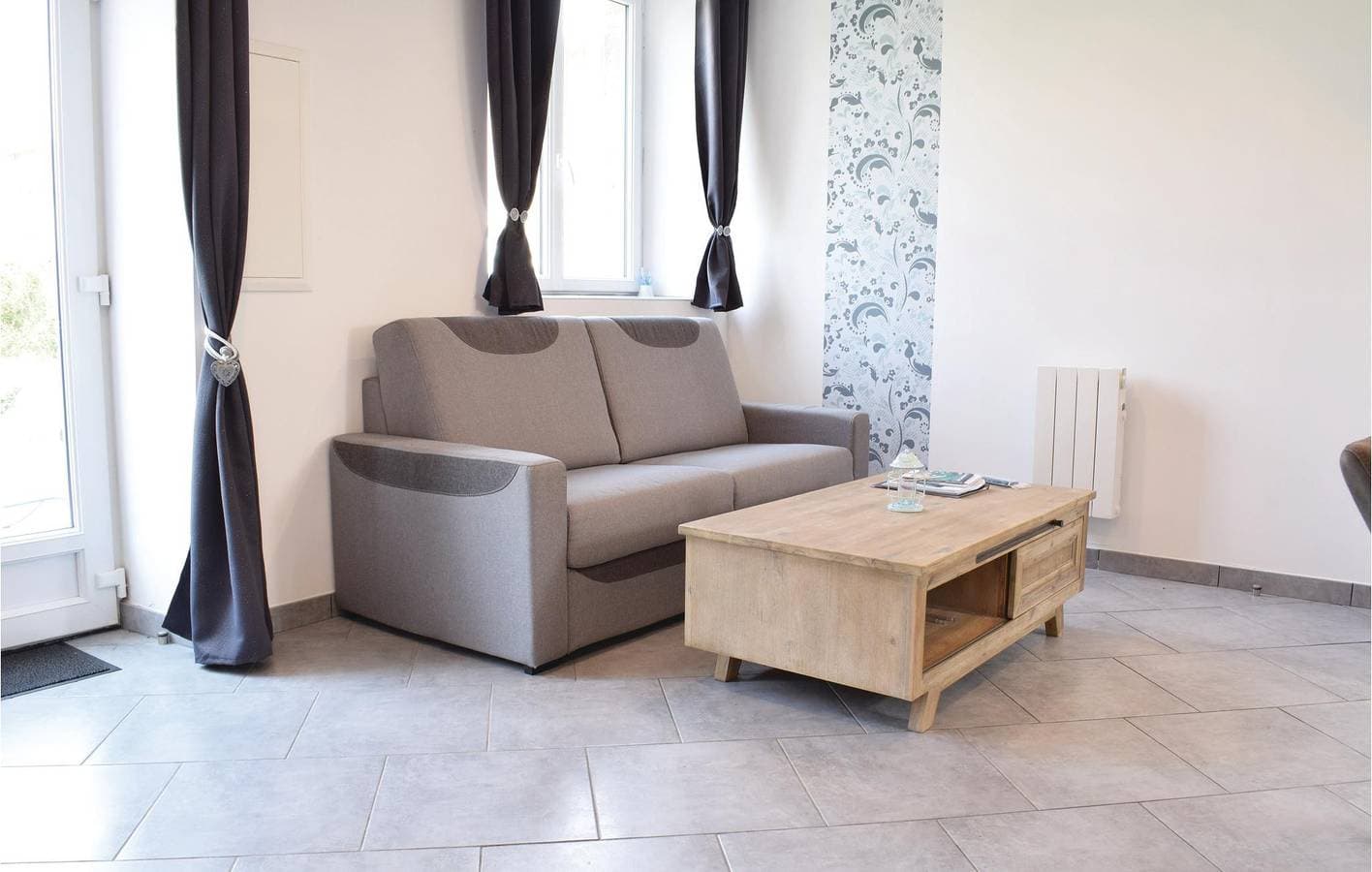 Foto 4 von 14: WiFi, TV & Flussblick Wohnung - 700m nach La Sèves