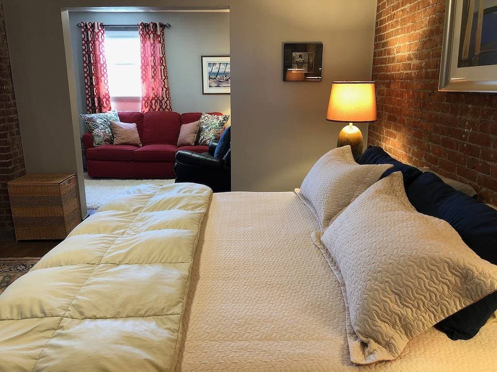 Foto 2 von 34: Erleben Sie authentisches Downeast Maine in einem 3-Zimmer-Loft mit Hafenblick