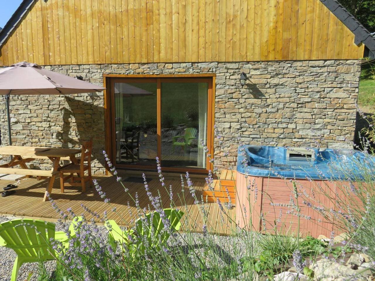 Foto 7 von 98: Three-Bedroom House