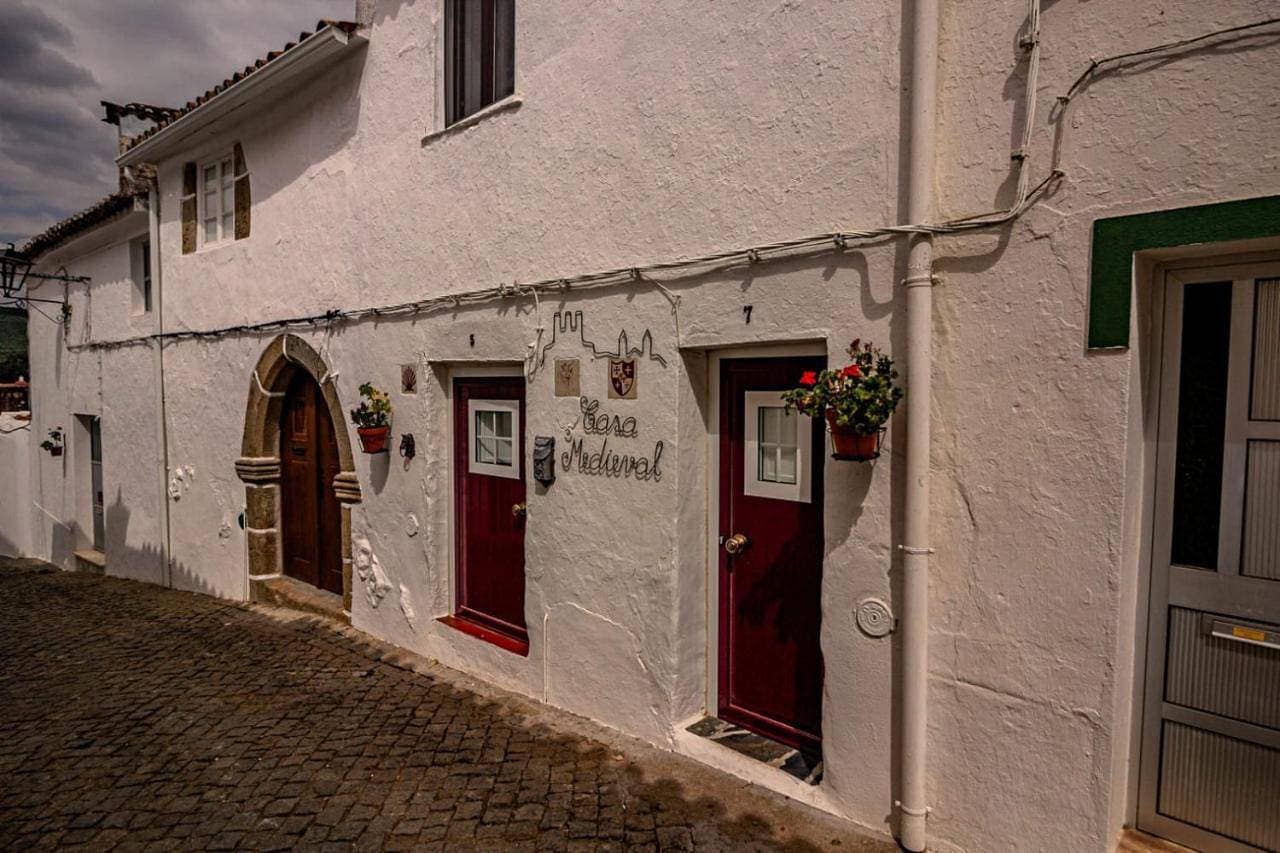 Casa Medieval by NaturAlegre 1
