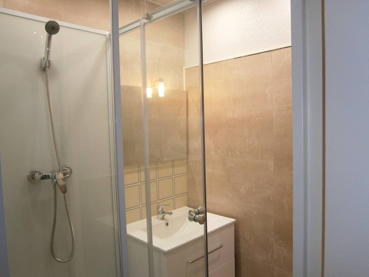 Foto 9 von 15: Gemütliches Appartement in Le Dévoluy 28 m² mit Bergblick
