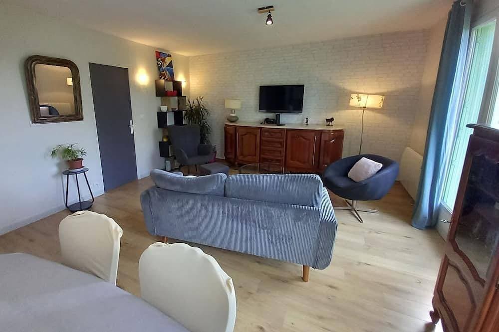 Foto 7 von 11: Charming Townhouse Apartment – South-Facing & Steps from the Loire à Vélo