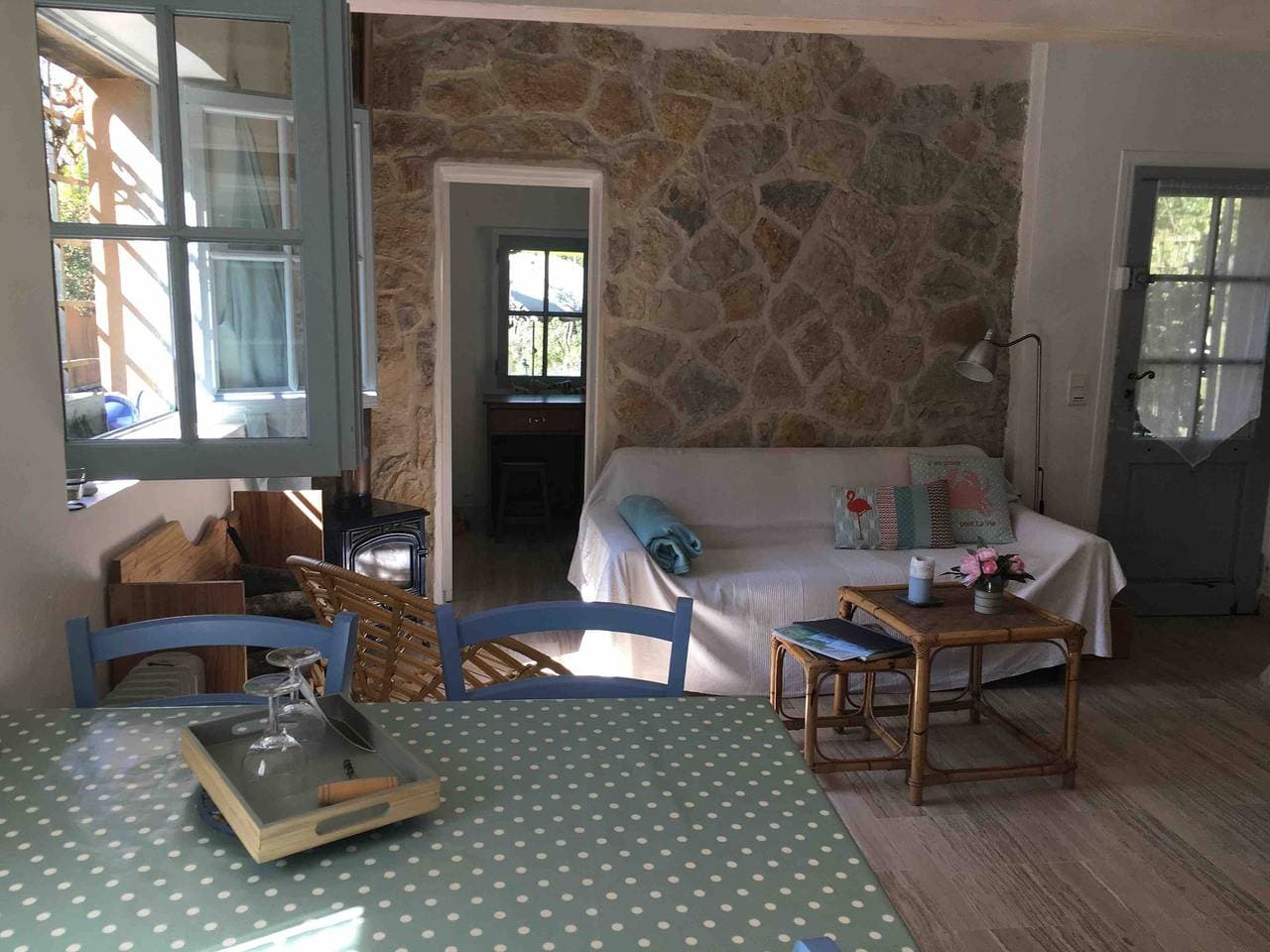 Foto 3 von 29: Ferienhaus 'Le Cabanon Vue Sur La Vallée' mit Balkon und WLAN