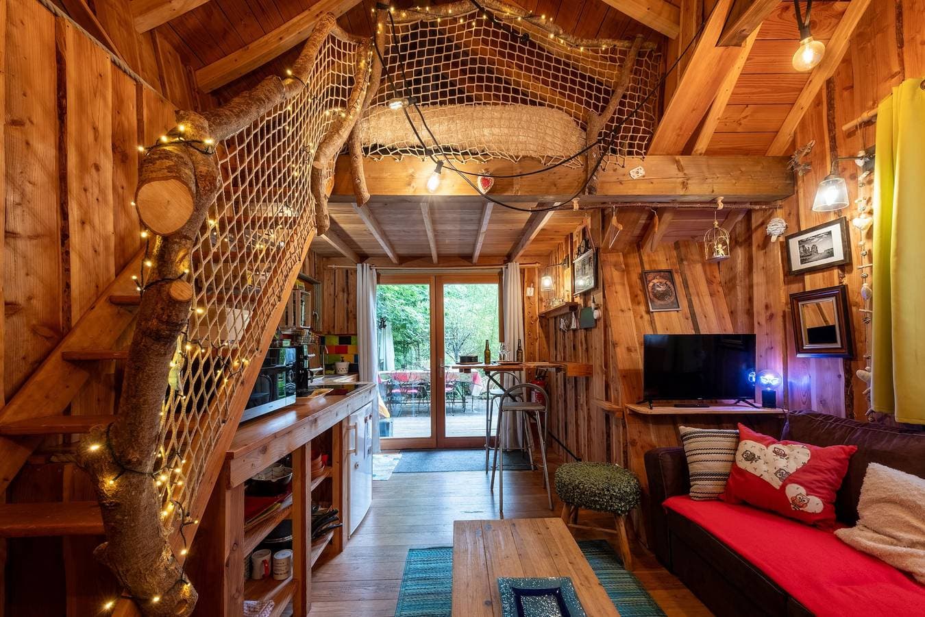 Foto 8 von 33: Chalet für Verliebte mit privater Terrasse & Garten, WLAN, Angeln, Wandern